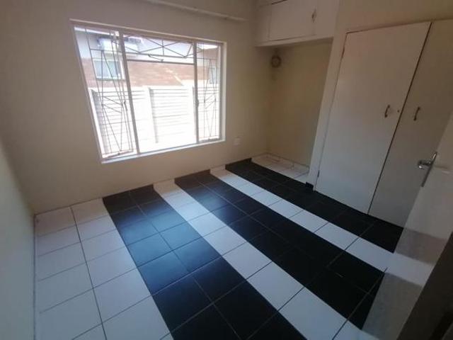 1 Bedroom Garden Cottage in Claremont