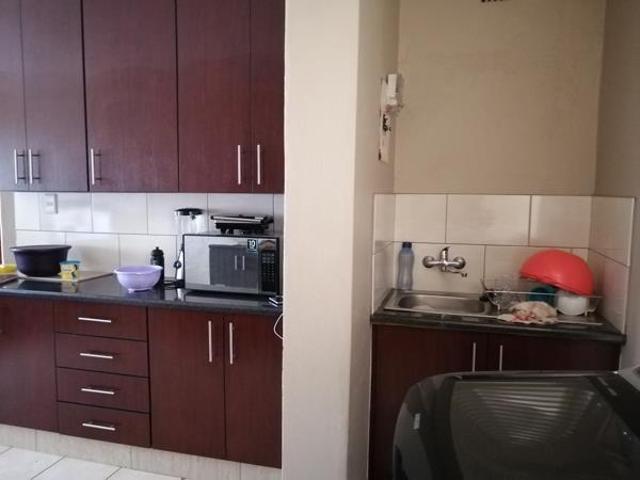 1 Bedroom Garden Cottage in Crystal Park