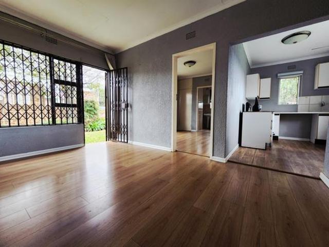 1 Bedroom Garden Cottage in Crown Gardens