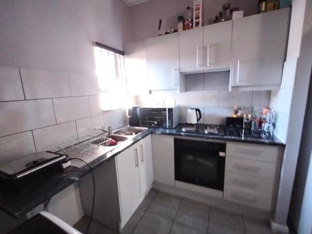 1 Bedroom Garden Cottage in Amandelrug
