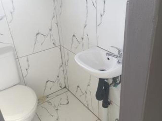 1 Bedroom Garden Cottage in Allandale