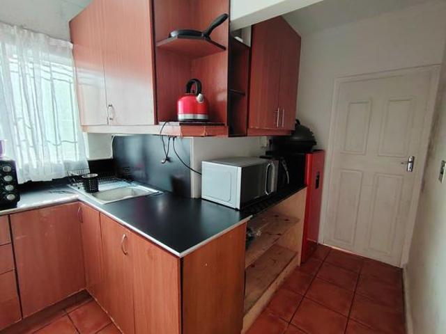 1 Bedroom Garden Cottage in Ashley
