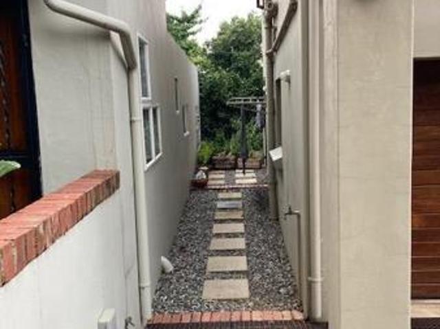 1 Bedroom Garden Cottage in Auckland Park