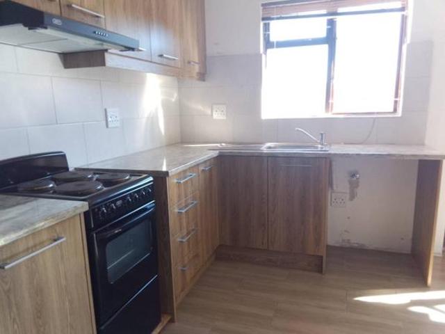 1 Bedroom Garden Cottage in Bothasig