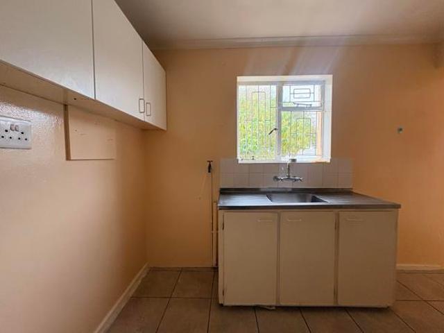 1 Bedroom Garden Cottage in Belthorne Estate
