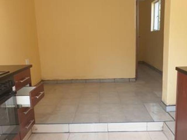1 Bedroom Garden Cottage in Birch Acres