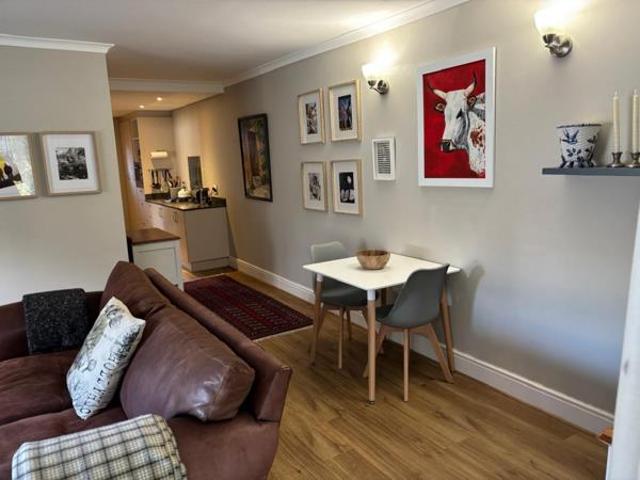 1 Bedroom Garden Cottage in Bishopscourt