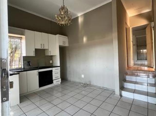 1 Bedroom Garden Cottage in Bloubosrand