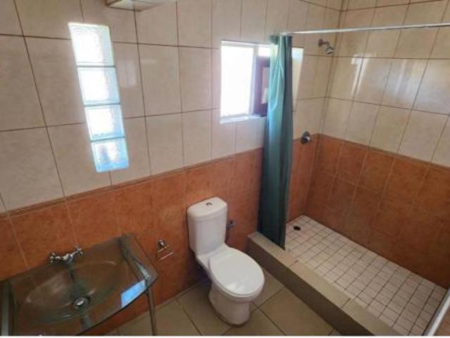 1 Bedroom Garden Cottage in Bryanston East