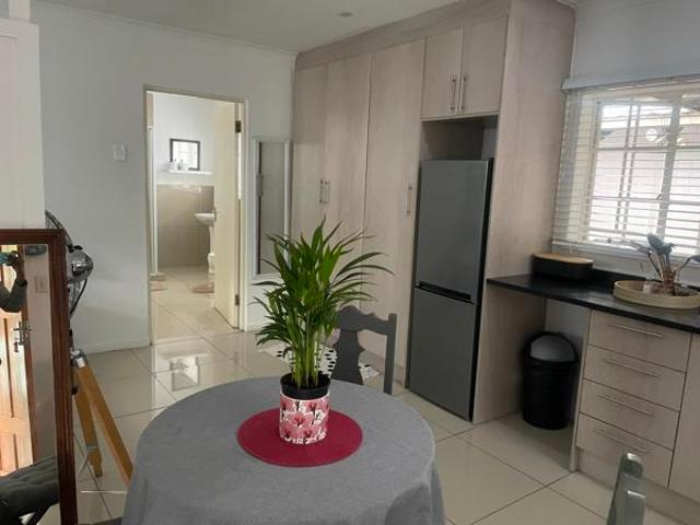 1 Bedroom Garden Cottage in Bryanston