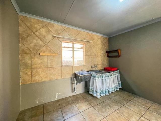 1 Bedroom Garden Cottage in Brakpan Central