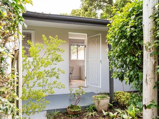 1 Bedroom Garden Cottage in Gillitts