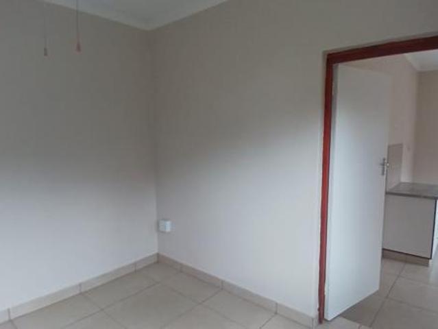 1 Bedroom Garden Cottage in Gillitts