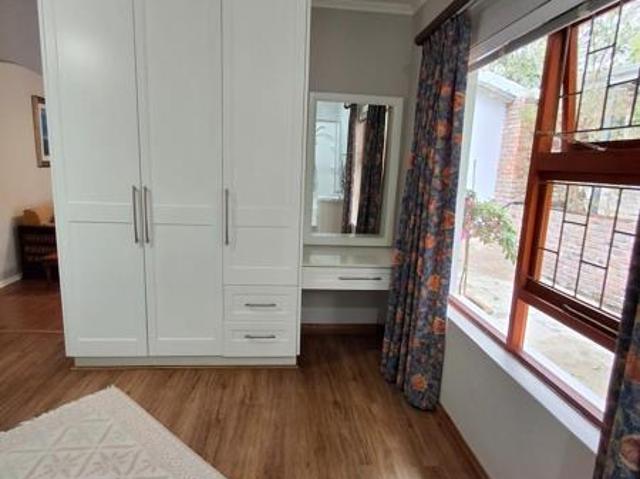 1 Bedroom Garden Cottage in Glen Barrie