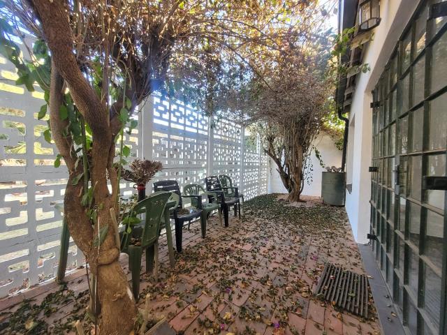 1 Bedroom Garden Cottage in Greenhills