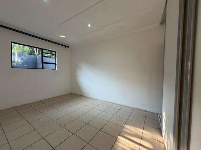 1 Bedroom Garden Cottage in Greymont