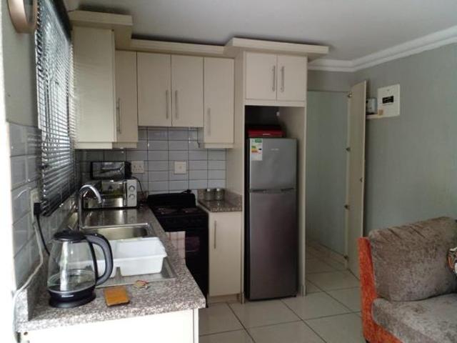 1 Bedroom Garden Cottage in Doonside