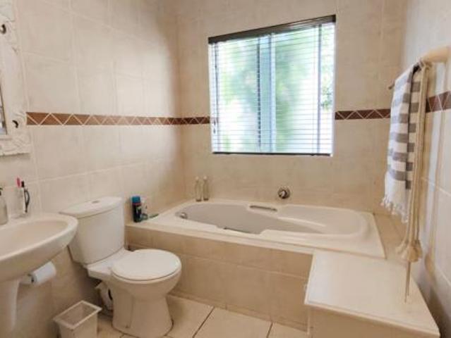 1 Bedroom Garden Cottage in D'urbanvale