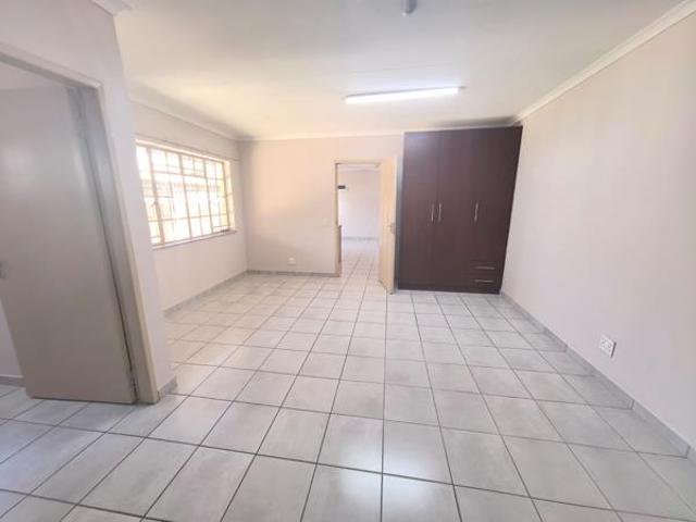 1 Bedroom Garden Cottage in Edenvale