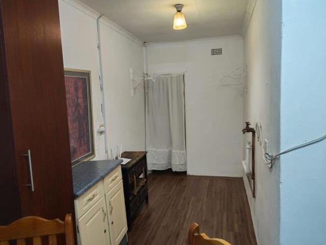 1 Bedroom Garden Cottage in Edleen