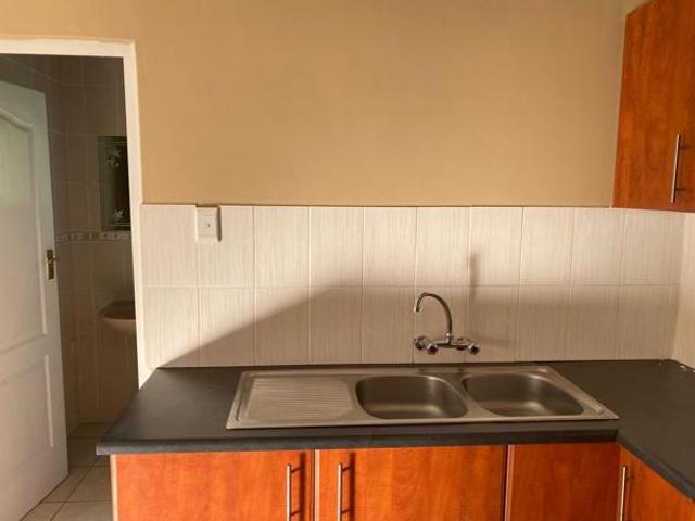 1 Bedroom Garden Cottage in Escombe