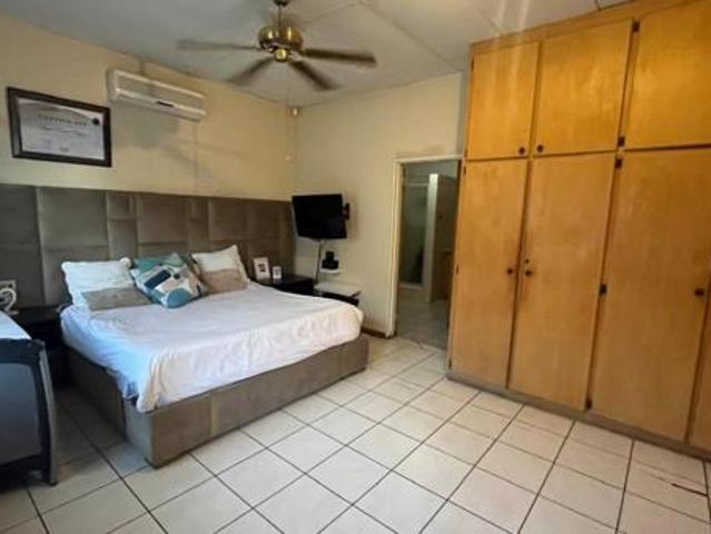 1 Bedroom Garden Cottage in Fauna