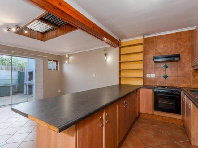 1 Bedroom Garden Cottage in Fish Hoek