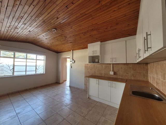 1 Bedroom Garden Cottage in Florida North