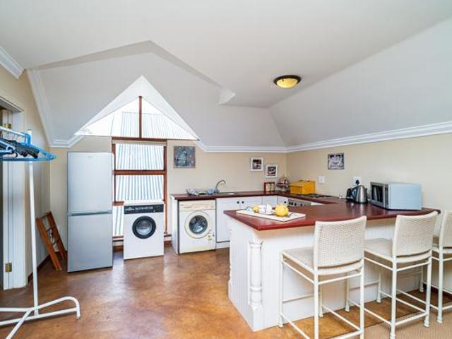 1 Bedroom Garden Cottage in Kirtlington Park