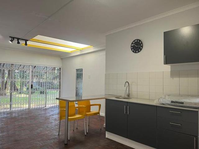 1 Bedroom Garden Cottage in Houghton Estate