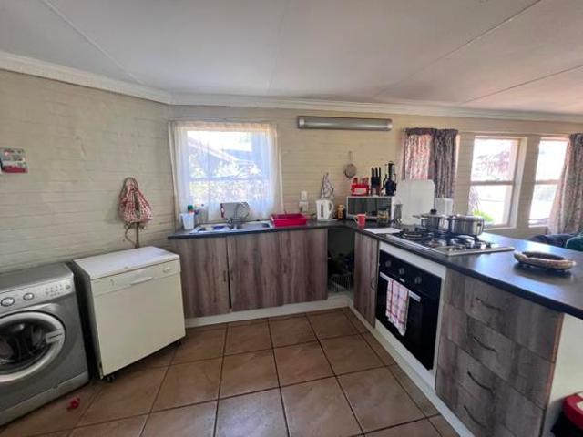 1 Bedroom Garden Cottage in Horison