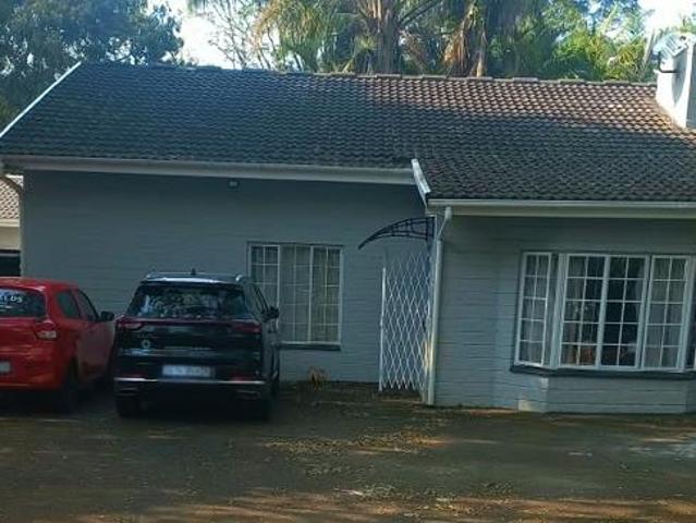 1 Bedroom Garden Cottage in Hillcrest Park