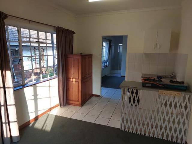 1 Bedroom Garden Cottage in Hilton