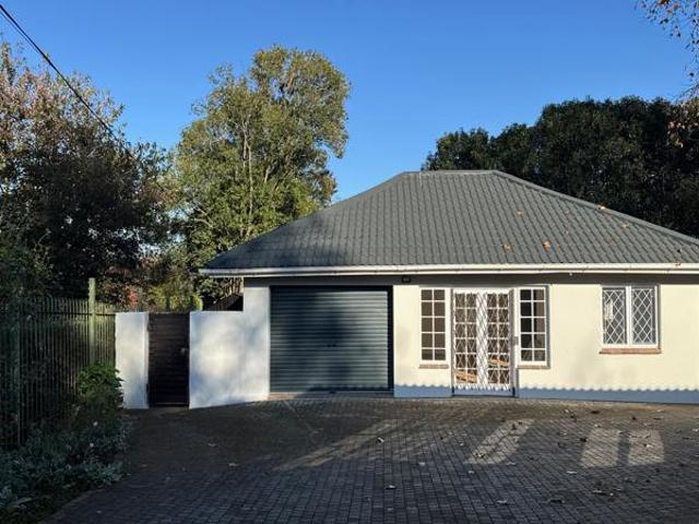 1 Bedroom Garden Cottage in Hilton