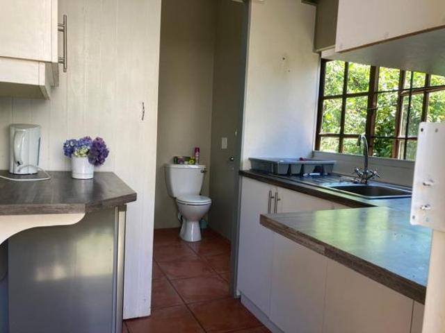 1 Bedroom Garden Cottage in Hilton