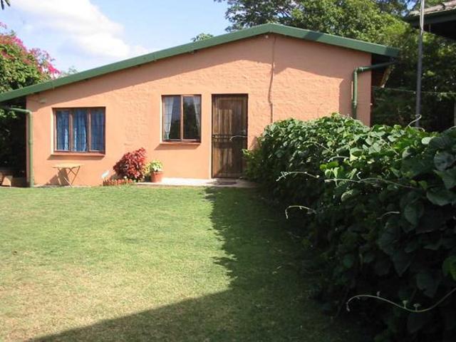 1 Bedroom Garden Cottage in Illovo Beach