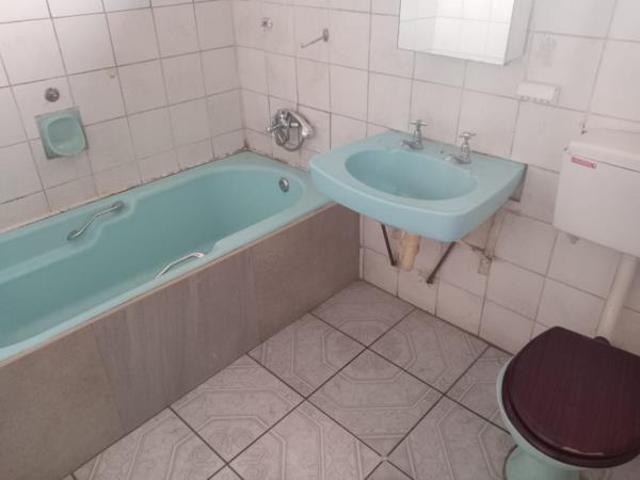 1 Bedroom Garden Cottage in Oos Einde