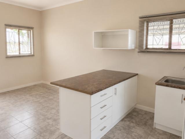 1 Bedroom Garden Cottage in Oosterville