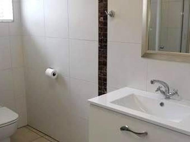 1 Bedroom Garden Cottage in Orange Grove