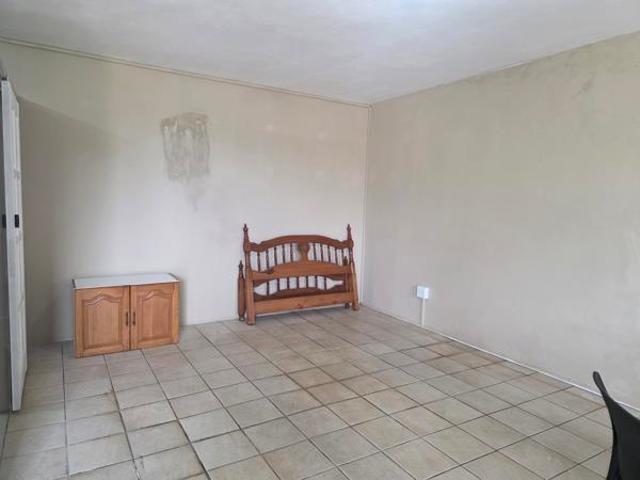 1 Bedroom Garden Cottage in Orient Hills