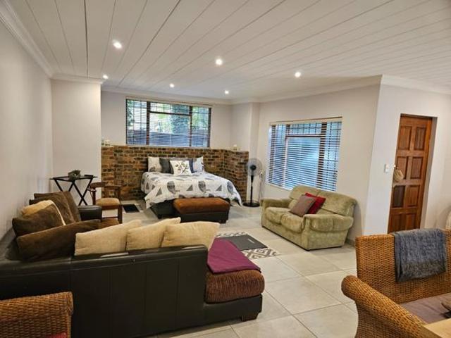 1 Bedroom Garden Cottage in Lynnwood