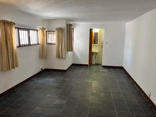 1 Bedroom Garden Cottage in Morningside