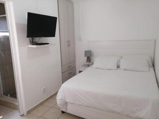 1 Bedroom Garden Cottage in Morningside Manor