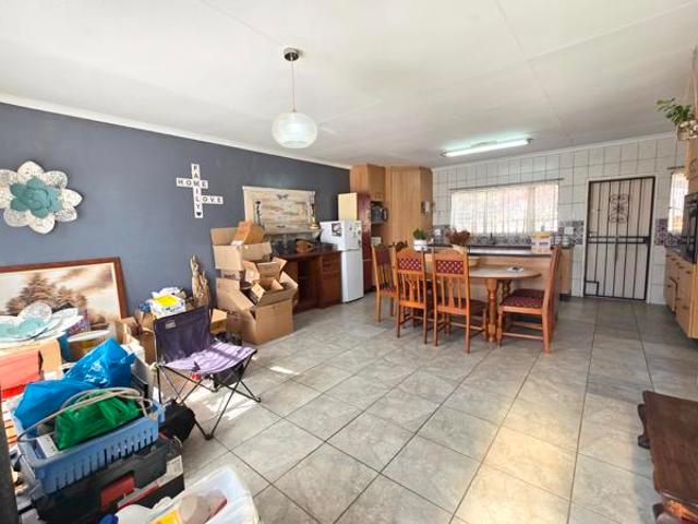 1 Bedroom Garden Cottage in Mayberry Park
