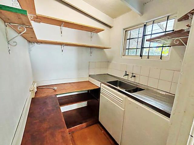 1 Bedroom Garden Cottage in Manor Gardens
