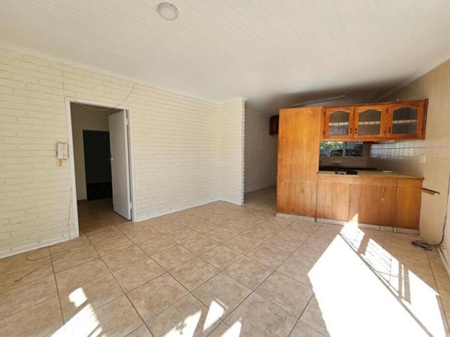 1 Bedroom Garden Cottage in Marlands