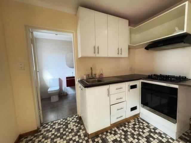 1 Bedroom Garden Cottage in Melville