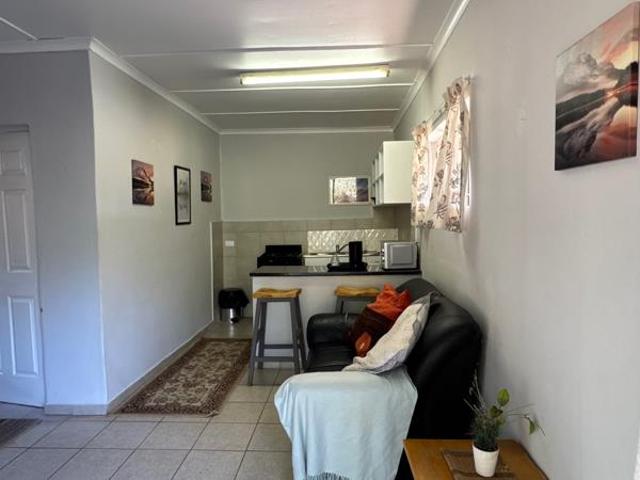 1 Bedroom Garden Cottage in Merrivale Heights
