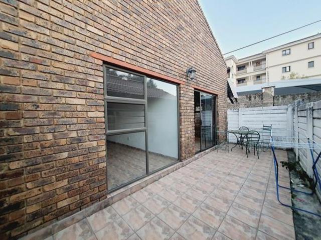 1 Bedroom Garden Cottage in Noordwyk