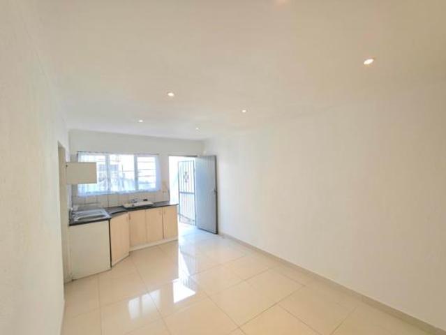 1 Bedroom Garden Cottage in Norwood